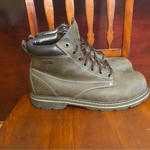 Men's Size 13  Dexter Brown Boots Waterproof Skid/Oil Resist